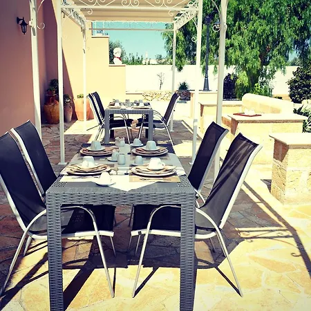 Bed & Breakfast Tenuta Arate 3*
