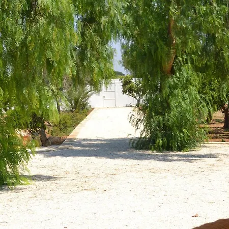 Bed & Breakfast Tenuta Arate 3*