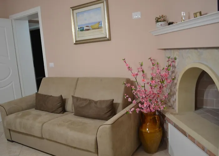 Bed & Breakfast Tenuta Arate 3*