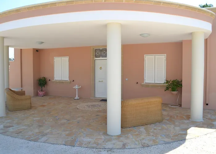 Tenuta Arate Bed & Breakfast 3*