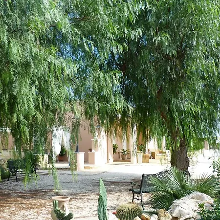 Bed & Breakfast Tenuta Arate 3*