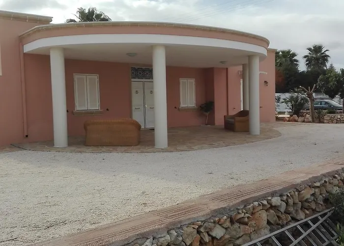 Tenuta Arate Готель типу 